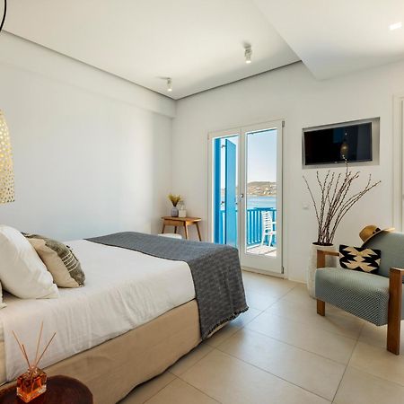 Bluetopia Suites Mykonos Town Extérieur photo