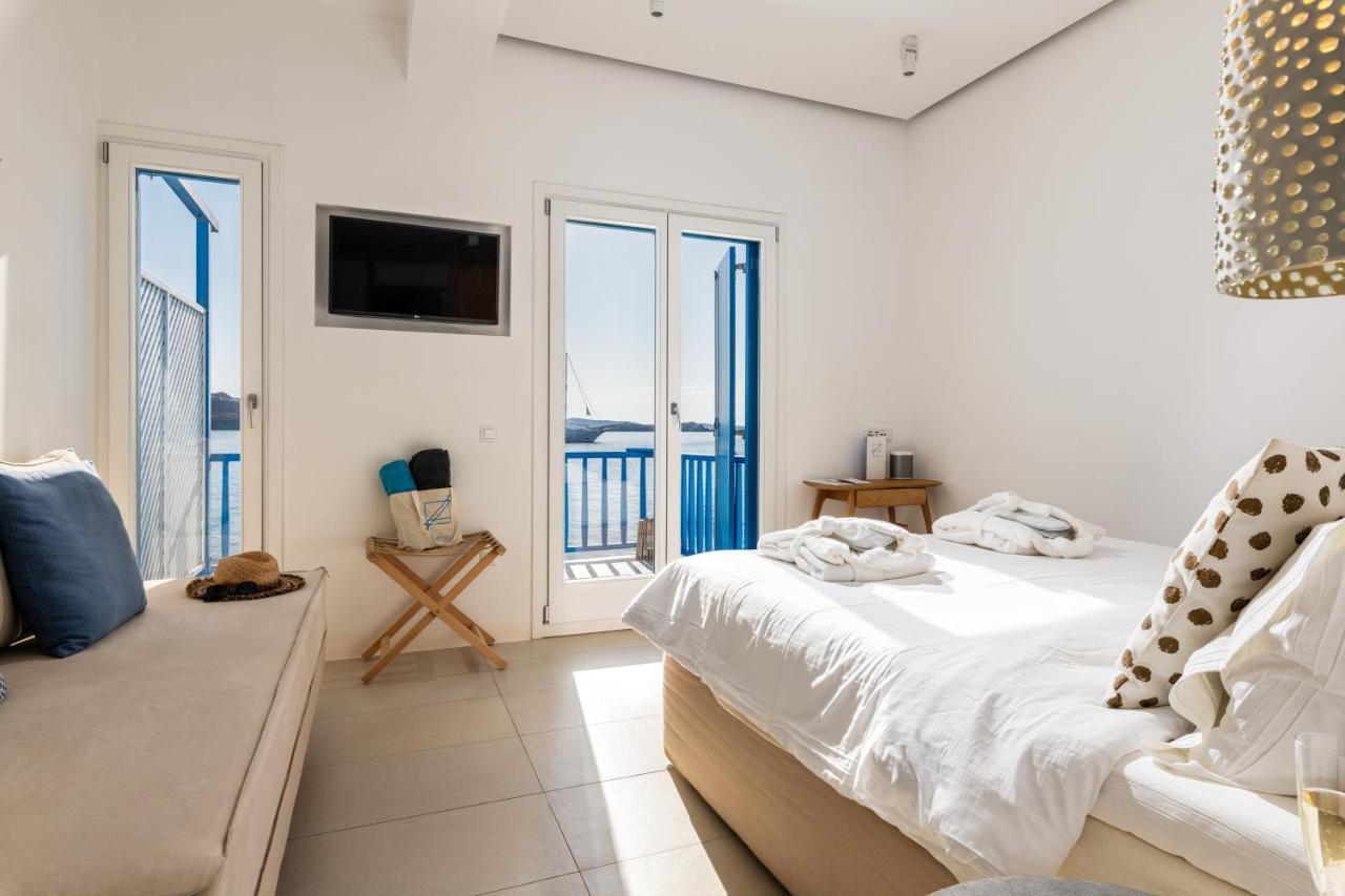 Bluetopia Suites Mykonos Town Extérieur photo