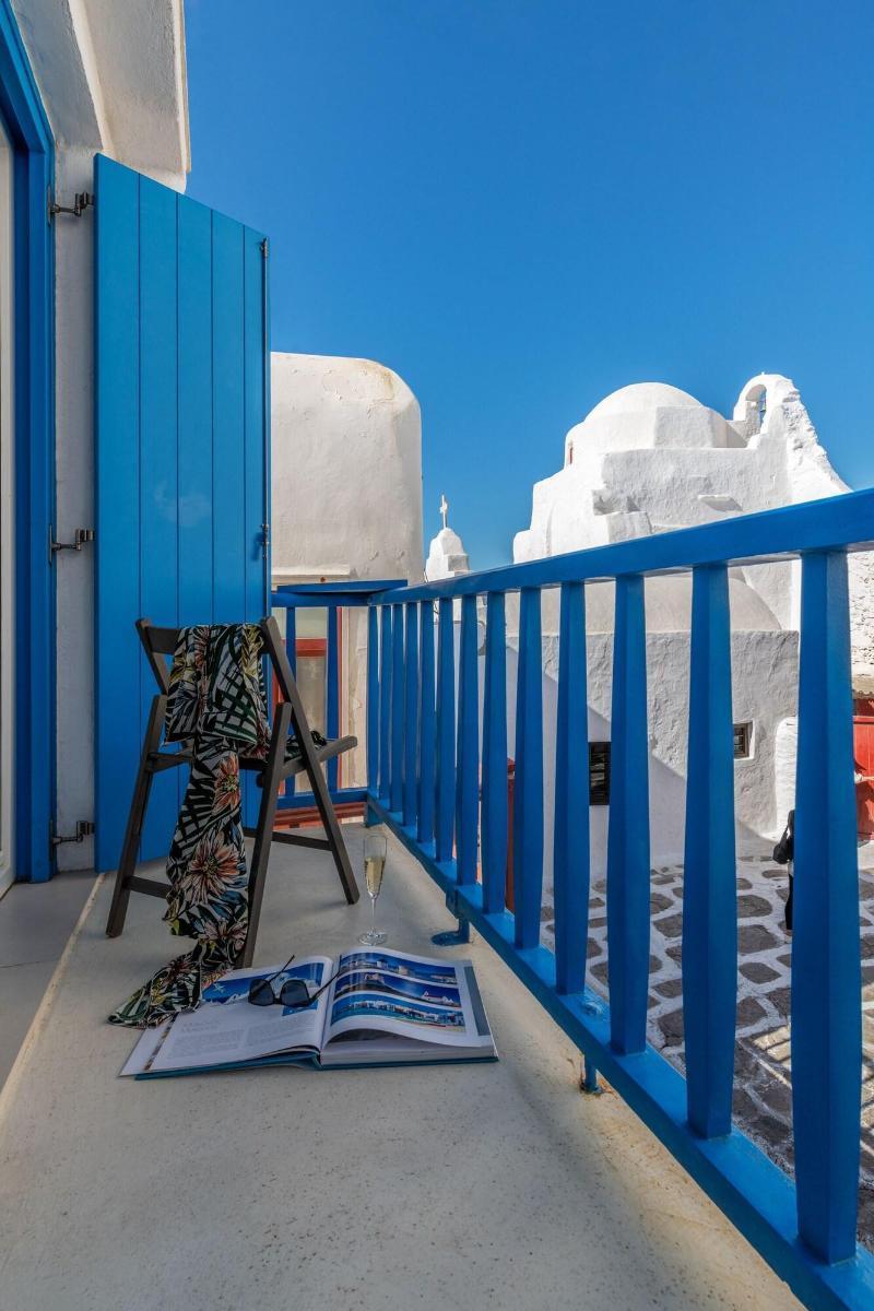 Bluetopia Suites Mykonos Town Extérieur photo