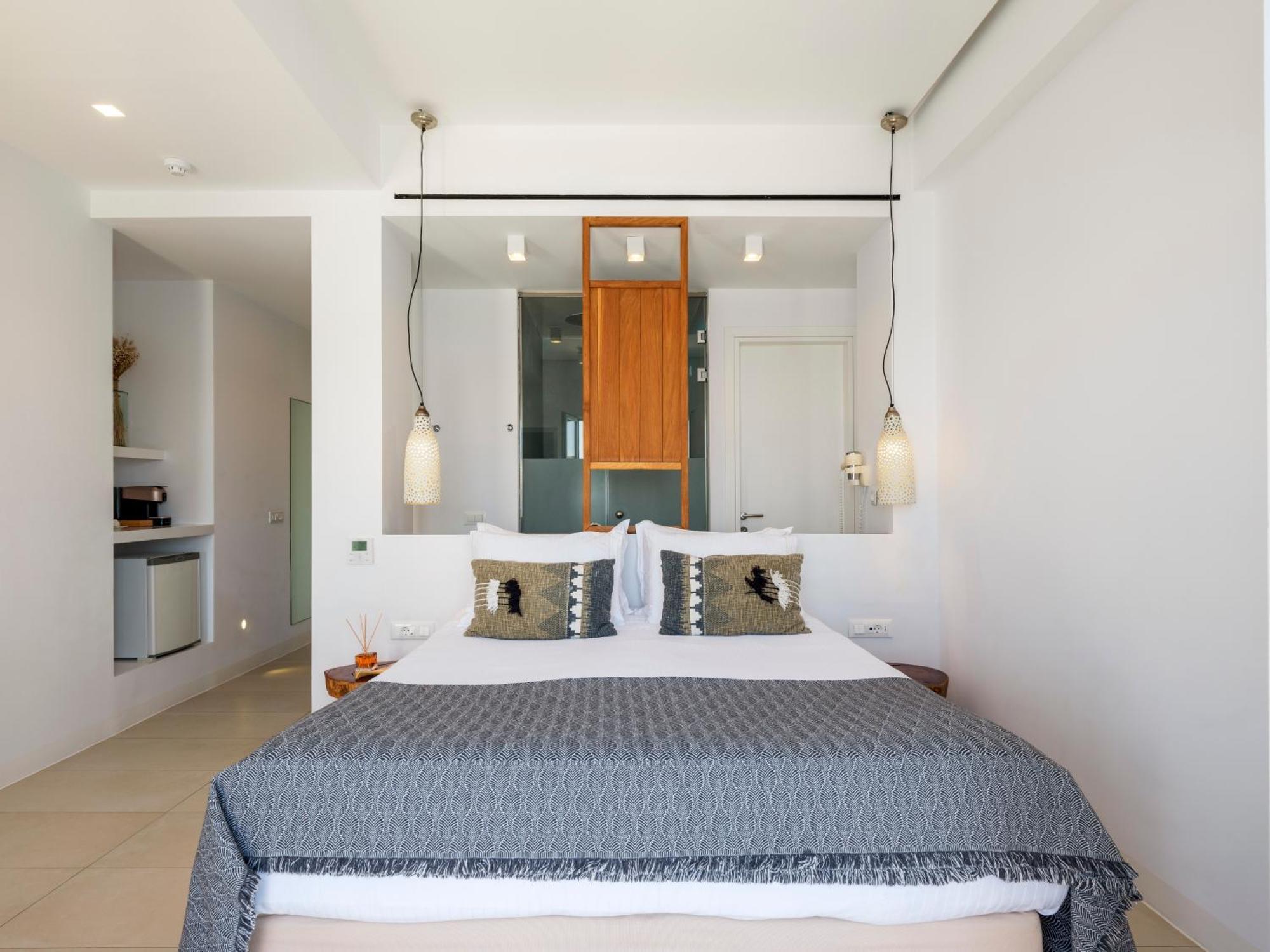 Bluetopia Suites Mykonos Town Extérieur photo
