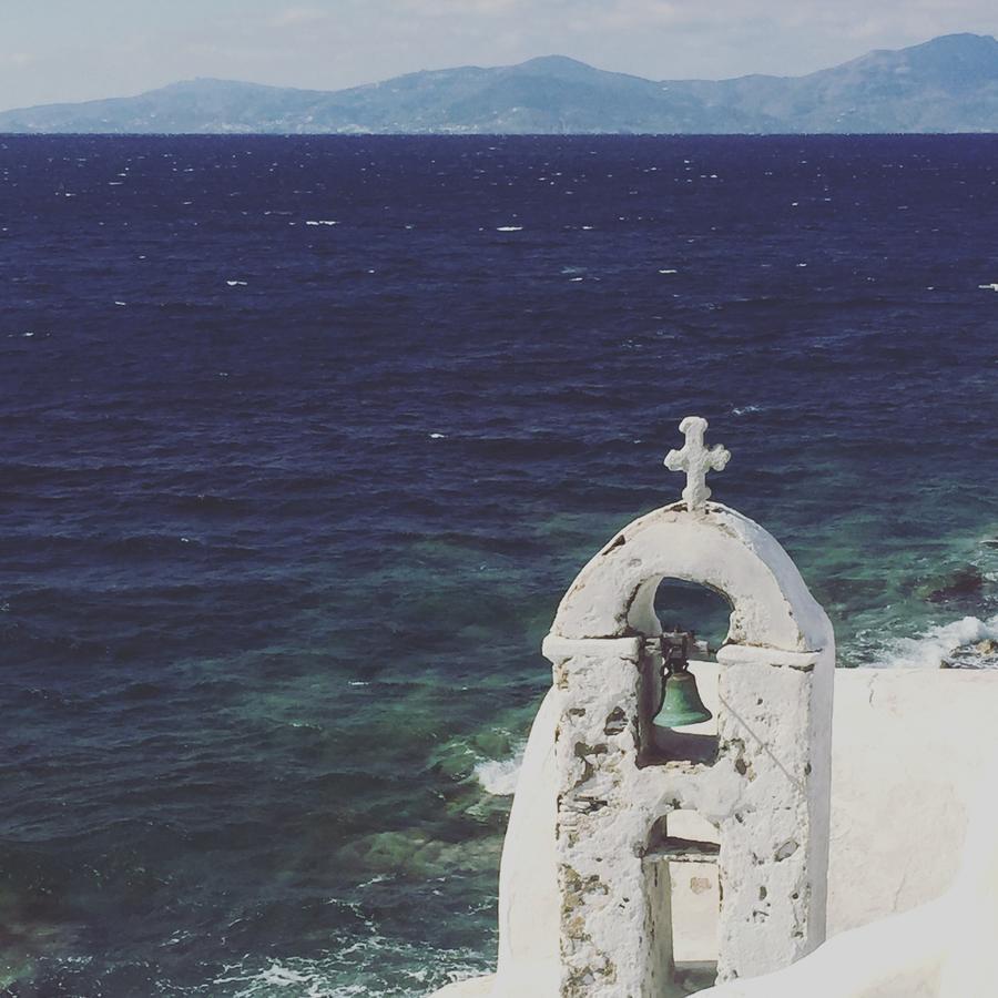 Bluetopia Suites Mykonos Town Extérieur photo