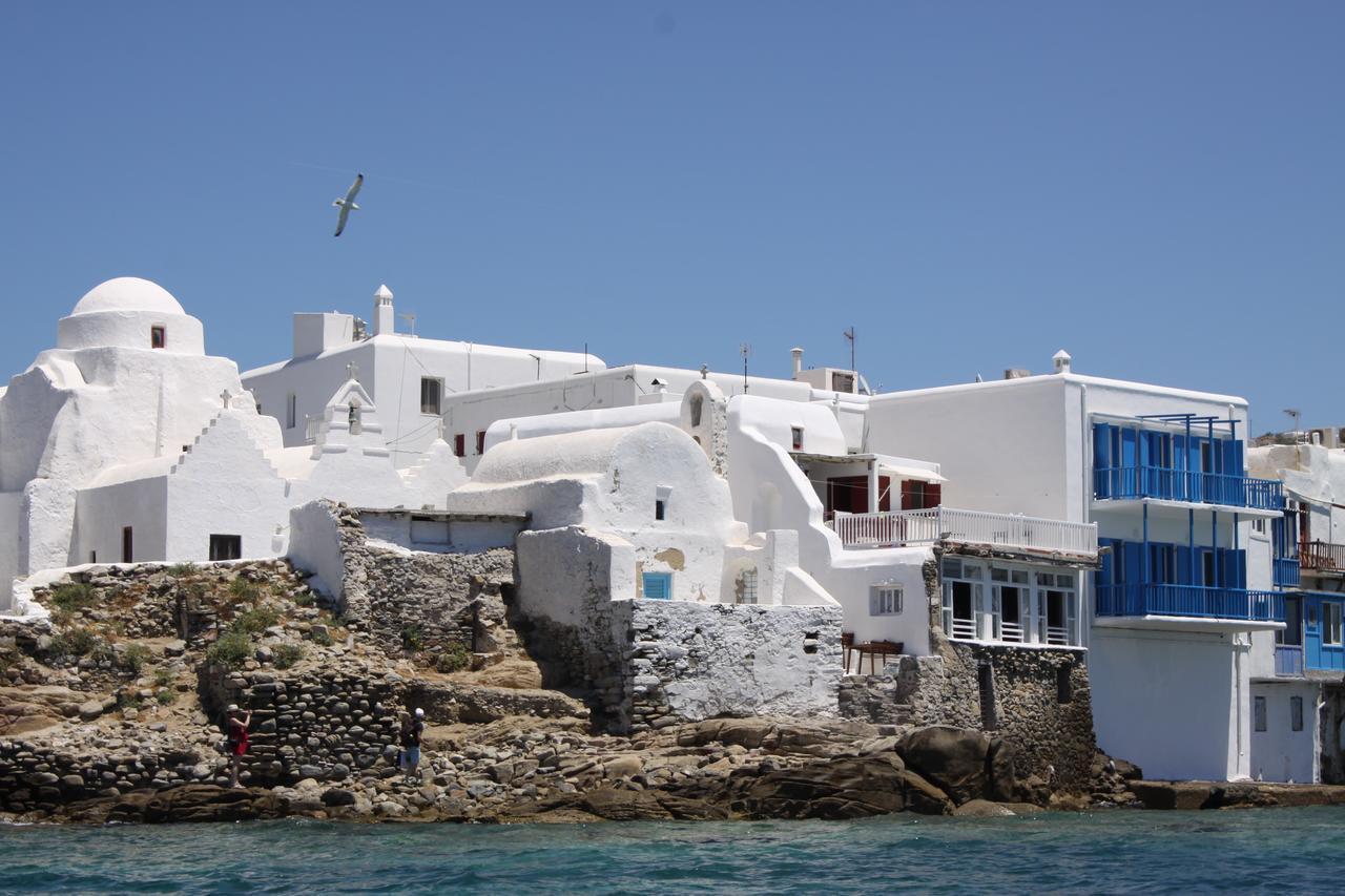 Bluetopia Suites Mykonos Town Extérieur photo