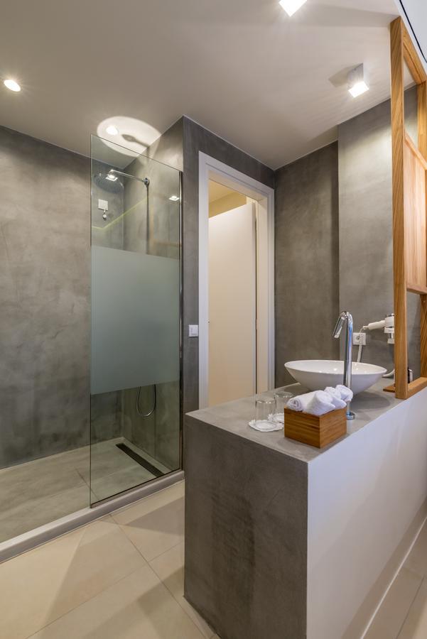 Bluetopia Suites Mykonos Town Extérieur photo