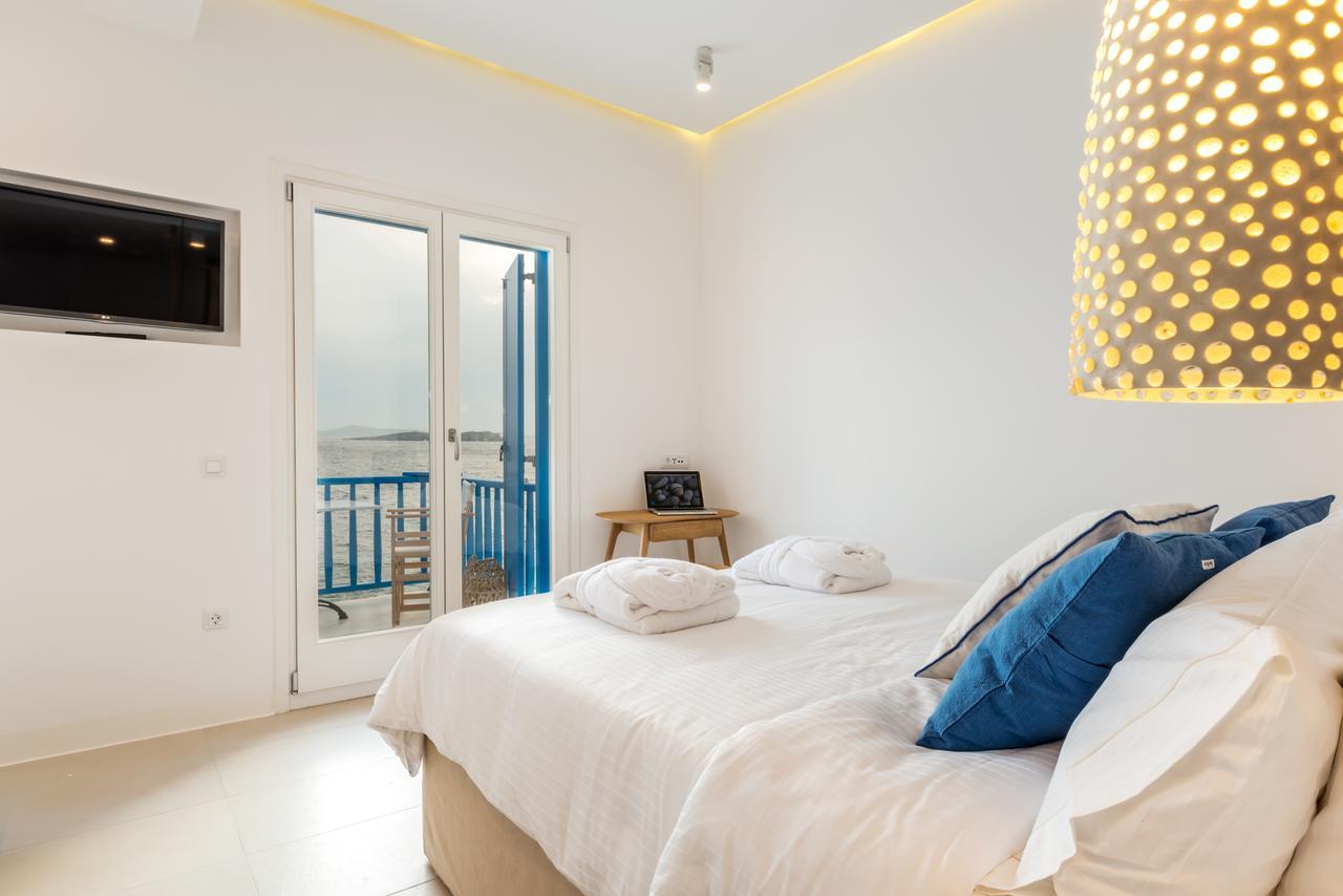 Bluetopia Suites Mykonos Town Extérieur photo