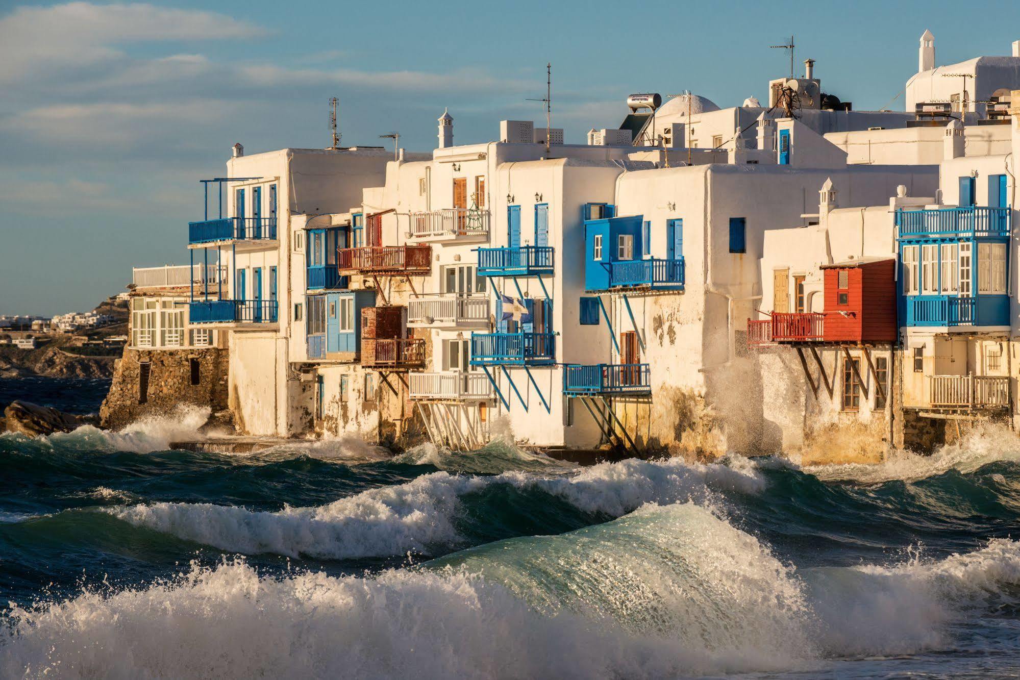 Bluetopia Suites Mykonos Town Extérieur photo